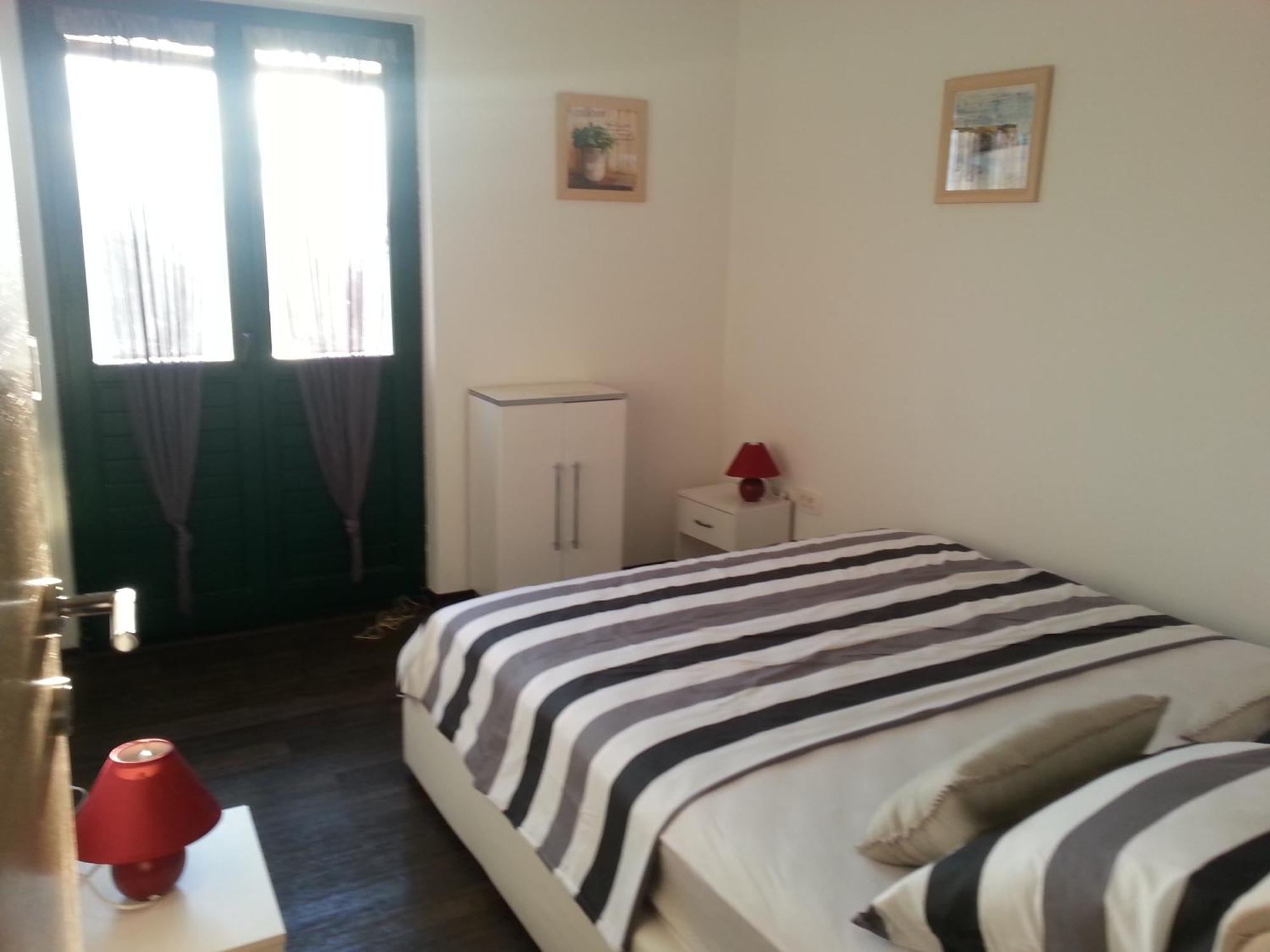 Apartments Lori Biograd Na Moru Habitación foto